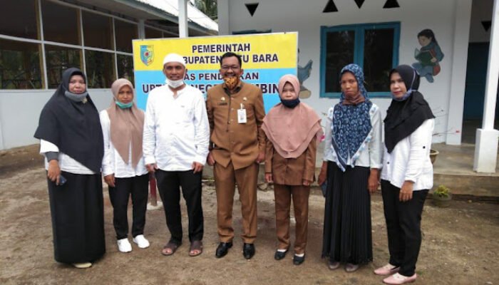 Kadisdik Batu Bara Kunjungi TK Pembina Sumber Padi
