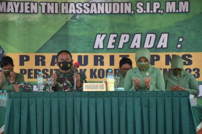 Kunjungan Kerja, Pangdam IBB Prajurit dan PNS Korem 023KS agar Bijak Bermedsos