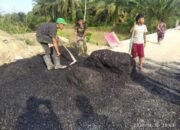 Proyek Hotmix di Pematang Panjang ke Sukaramai di Kerjakan Amburadul, Belum Sepekan Sudah Kupak – Kapik, 9,6 M Sia – Sia
