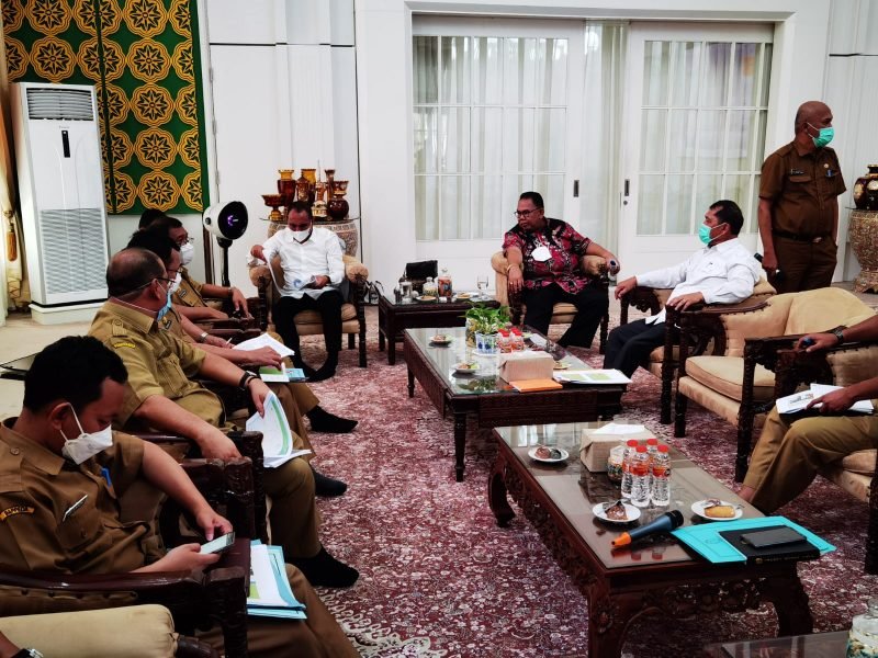 Gubsu, Ketua DPRD SU, Bupati Karo dan Deliserdang Bahas Pembukaan Jalan Tembus Karo - Deliserdang