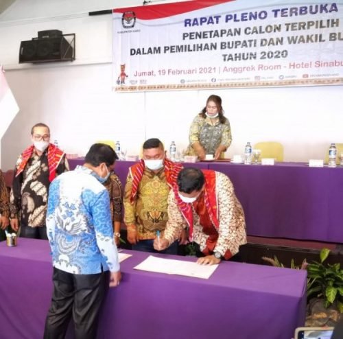 KPUD Tetapkan Pasangan Bupati Wakil Bupati Karo Terpilih Cory Sriwaty Sebayang Theopilus Ginting