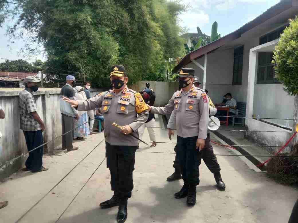 Kapolres Batu Bara PPKM di Kantor Pos Lima Puluh, Satlantas di Pekan Selasa Simpang Gambus