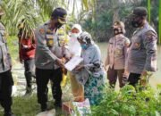 Kapolres Batu Bara Blusukan Serahkan Sembako dan Tali Asih dari Kapolda sumut Kepada Para Janda