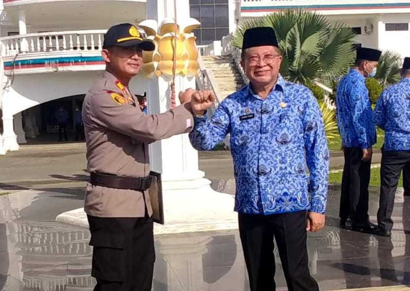 Bupati Labusel Beri Reward Kepada Kapolsekta Kota Pinang dan Personil, Berhasil Amankan 1 KG Sabu