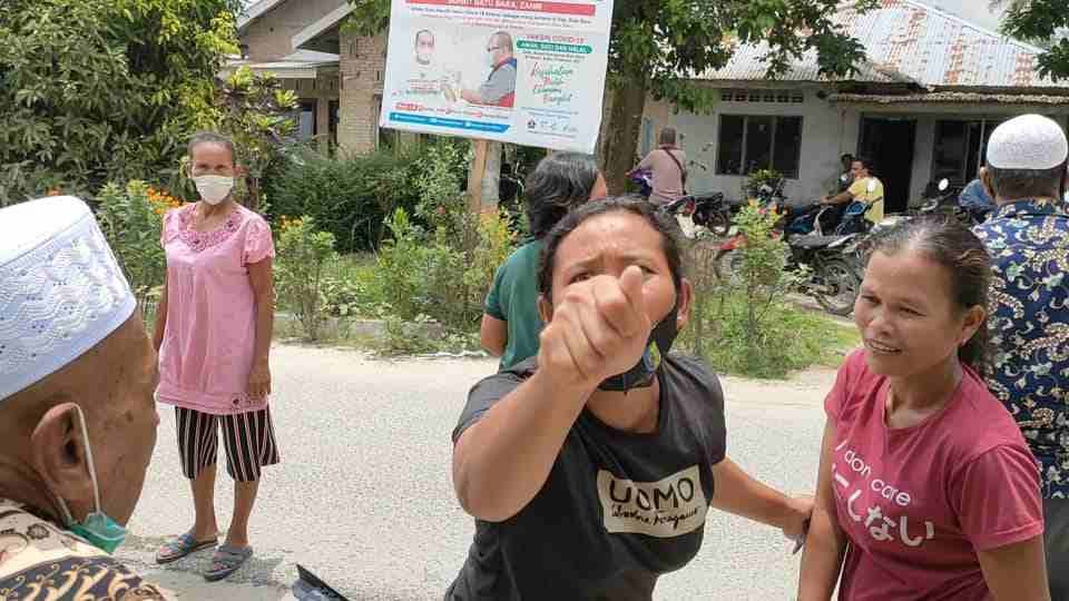 Pengangkatan Kadus Desa Tanah Tinggi Ricuh, Warga Gruduk Kantor Kepala Desa Adu Mulut Pun Tak Terhindakan