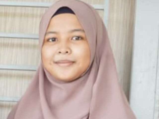 Lutfiah Dwi Audia Siswi SMP IT Ummi A'yuni Sergai Raih Juara II Lomba Baca Puisi Tingkat Nasional