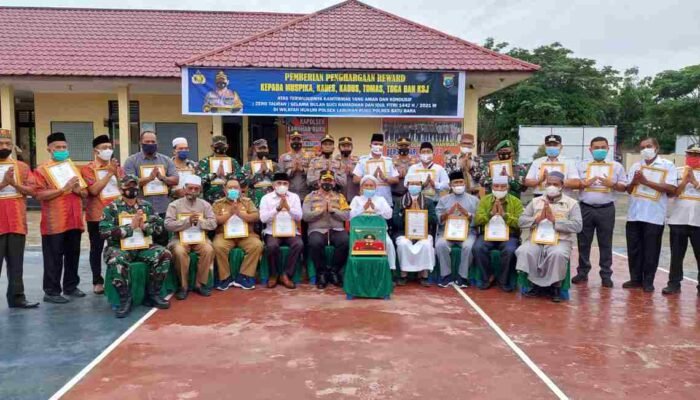 Kapolres Batu Bara Beri Penghargaan Kepada Muspika ,Tomas dan Toga di Kecamatan Talawi