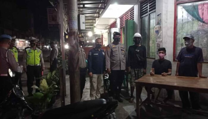 Ops Yustisi Patroli Cipkon Pleton Stand By Sasar Cafe dan Tempat  Keramaian
