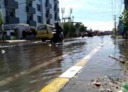 Air Pasang Dari Laut Banjiri Kawasan Kota Belawan