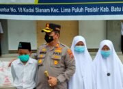 Santri Pondok Pesantren Modern Guntur Menangis Saat di Santuni Kapolres Batu Bara