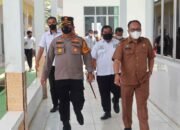 Kapolres Batu Bara Sakurkan 60 Paket Kotak Nasi Kepada 20 Tenaga Kesehatan dan 40 Pasien Covid