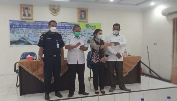 KNTI Dan Narasumber Focus grup discussion (FGD) Melawan Ancaman Pukat trawl Serta Sulitnya Akses BBM Bersubsidi untuk keadilan bagi nelayan tradisional