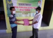 Ahmad Sudarso Bakal Calon Kades Desa Pandak Serahkan Berkas Ke Panitia