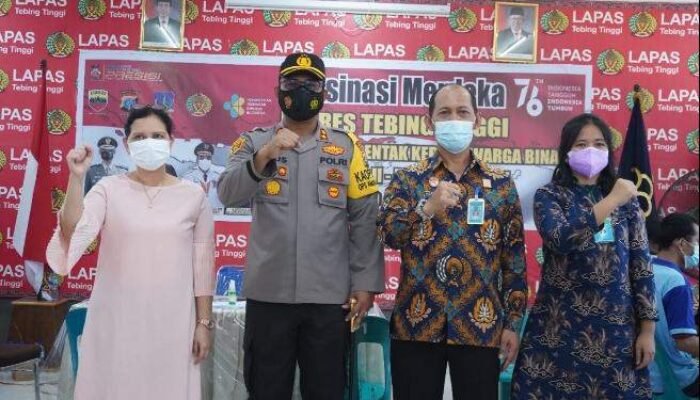 1400 Warga Binaan Lapas II B Jalani Vaksinasi Merdeka Polres Tebing Tinggi
