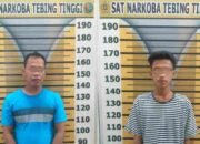 Dua Orang Laki-laki Dicengkram Sat Narkoba Polres Tebing Tinggi Diduga Pelaku Tindak Pidana Narkotika