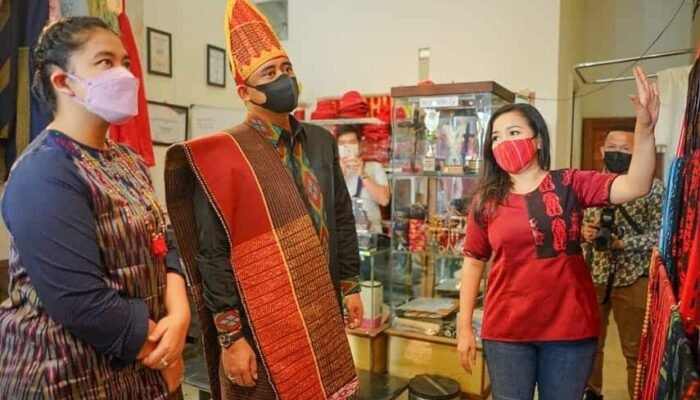 Berkat Kebijakan Baju Adat  Bobby Nasution, Pelaku UMKM di Medan Terbantu