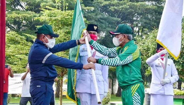Lepas Kontingen PON XX/2021 Papua Edy Rahmayadi: Kami Selalu Mendukung Kalian