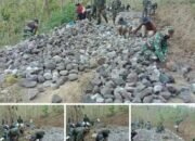 Meski Cuaca Panas Tidak Menjadi Penghalang, Bagi Anggota Satgas TMMD Kodim 0808/Blitar