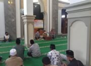Kapolsek Talaga Dampingi Bupati Majalengka Salurkan Bansos Program Jaga Kiyai Dan Santri