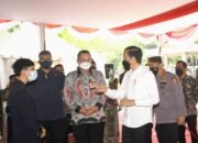 Presiden Sapa Peserta Vaksinasi Merdeka