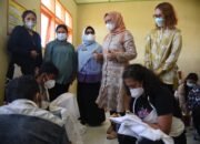 Kagum Melihat Anak-anak Difabel Membatik, Nawal Lubis: Hebat Anak-anak Ini