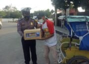 Gelar Operasi Patuh Lodaya, Polres Majalengka Kembali Bagikan Paket Sembako Ke Tukang Becak