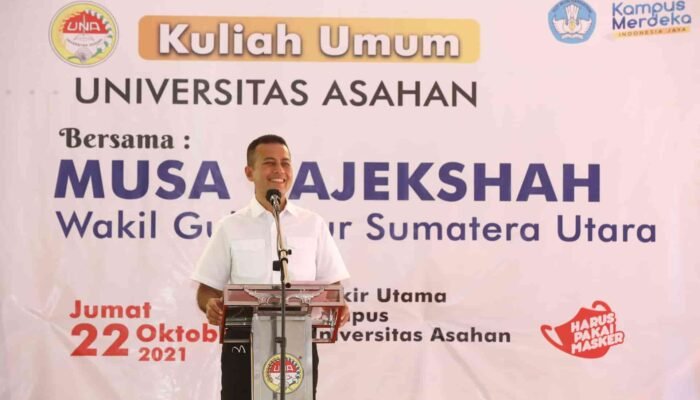Isi Kuliah Umum di Universitas Asahan, Musa Rajekshah: Mahasiswa Harus Berani Bermimpi
