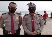 Personel Subdit Wisata Ditpamobvit Polda Banten Gelar Patroli di Pantai Anyer, Berikan Imbauan Prokes Kepada Masyarakat