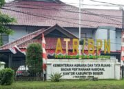 Perseteruan :Pembatalan SK Sertifikat Bisa oleh BPN juga Pengadilan, Kucing Versus Gajah