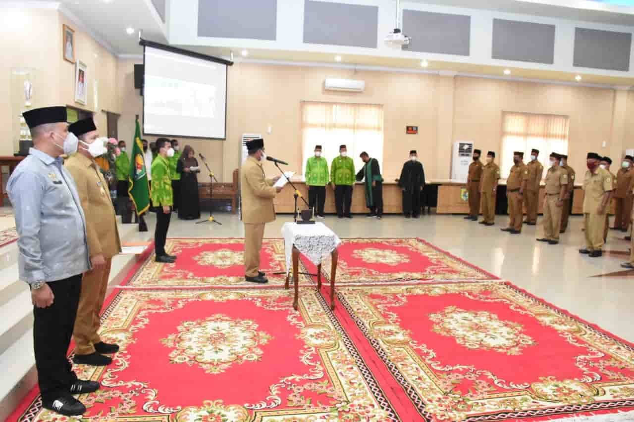 Lantik Pejabat Administrator dan Pengawas, Bupati Harap Kontribusi Aktif Bangun Sergai