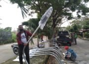 Griya 2 Martubung Kelurahan Tangkahan Dipasang Lampu Penerangan Jalan