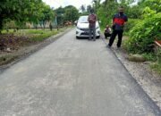 Diduga Gunakan Hotmix Kurang Panas, Mutu Jalan Di Desa Mangkai Baru Diragukan
