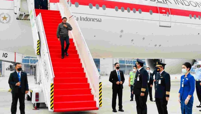 Tiba di Tanah Air, Presiden Langsung Jalani Karantina