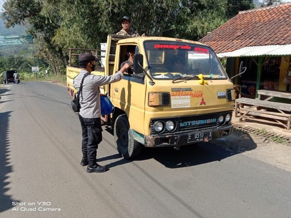 Polsek Cingambul Ajak Masyarakat Budayakan Prokes Sebagai Kebutuhan