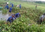 Satpolair Polres Purwakarta Bersihkan Waduk Jatiluhur Jelang HUT Polairud ke-71