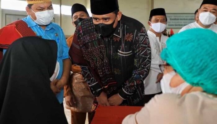 Wali Kota Medan Tinjau Vaksinasi Di Pesantren Ar-Raudatul Hasanah