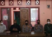 Kapolres Majalengka Berikan Bantuan Seperangkat Alat Sholat dan Sembako Kepada Warga