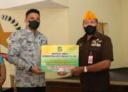 Wali Kota Medan Serahkan Bantuan Dana Hibah Kepada DPC LVRI Kota Medan