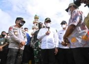 Tinjau Pengungsi dan Kawasan Banjir di Sergai, Gubernur Harapkan Masyarakat Kooperatif untuk Peningkatan Kapasitas Tanggul Sungai