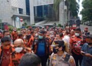 Massa PP Sumut Datangi Kantor DPRD SU Desak Junimart Girsang Minta Maaf