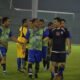 Bupati Sergai ikut serta dalam pertandingan persahabatan, Jumat (10/12/2021).(Humas Kominfo Sergai).