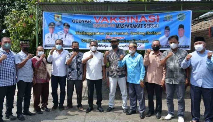 Meski Dihari Libur Bupati Sergai Tetap Tinjau Vaksinasi