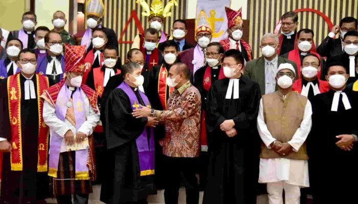 Gubsu Hadiri Perayaan Natal PGI Wilayah Sumut Serta Ajak Berdoa Untuk Keselamatan Seluruh Umat