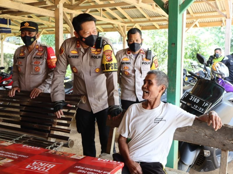 Hingga ke Ujung Kabupaten Purwakarta, Kapolres Blusukan Tinjau Vaksinasi