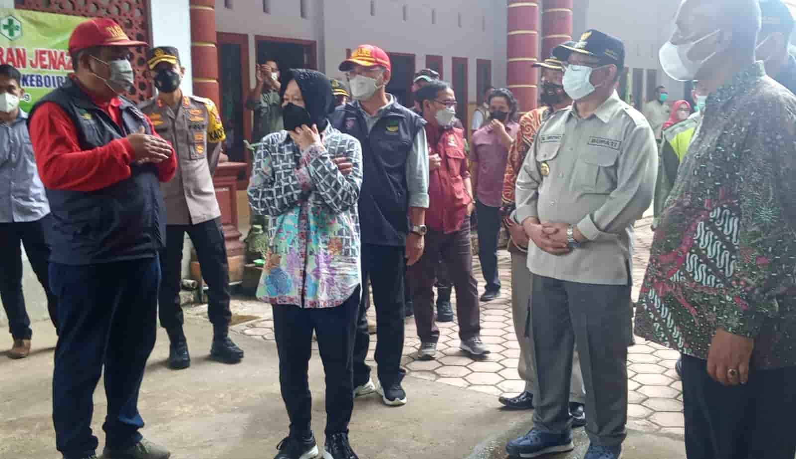 Menteri Sosial Tri Rismaharini mengunjungi lumbung sosial di Desa Keboireng Kecamatan Besuki Kabupaten Tulungagung. Sabtu (25/12/2021).(kedannews.com/Indah).