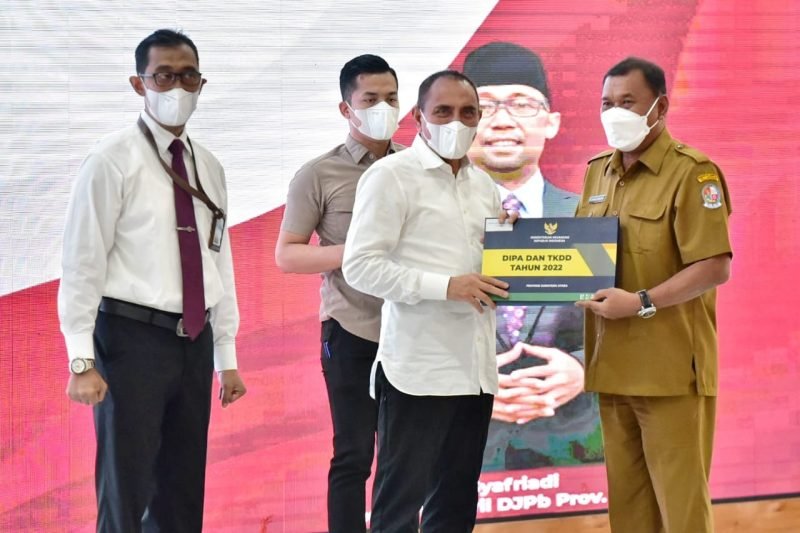Pemkab Deli Serdang Terima DIPA dan TKDD Tahun 2022 dari Gubernur Sumut