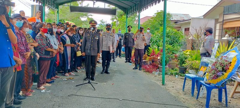 Polres Tebing Tinggi Gelar Upacara Pemakaman Personil