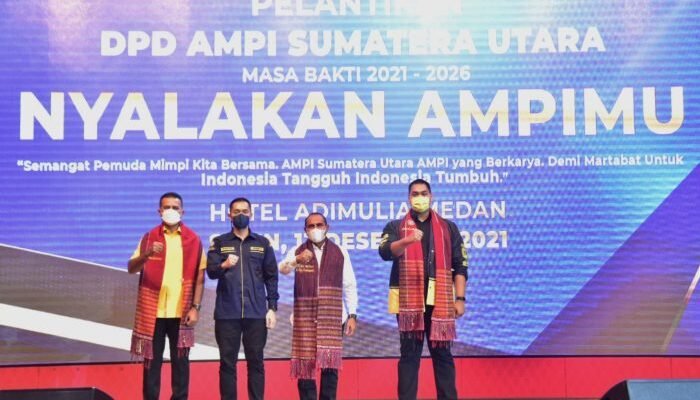 Teriakan Airlangga Presiden-Ijeck Gubernur Menggema di Pelantikan DPD AMPI Sumut