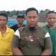 Kordinator KMPDP8, Bram, saat memberikan keterangan di lokasi TPA Sampah Desa Pasar Lapan, (Selasa,14/12/2021) (kedannews.com/ Nedy)