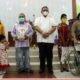 Ketua DPRD Sumut Baskami Ginting bersama anak penyandang disabilitas rayakan Natal 2021. (kedannews.com/Mery Ismail, S.Sos)